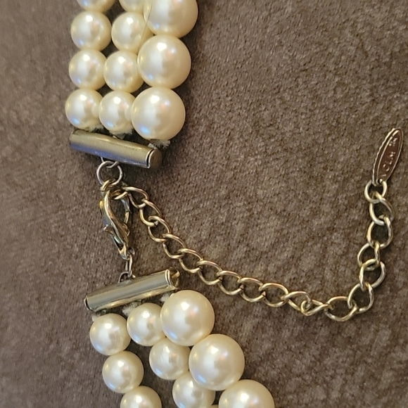 VCLM Retro 1960s Cream Floral Acrylic Glass Pearl Beaded Bridal Necklace - Picture 6 of 8